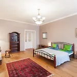 Krakovska Apartment